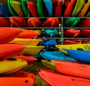 Color-between-Fishing-Kayak-and-Regular-Kayak